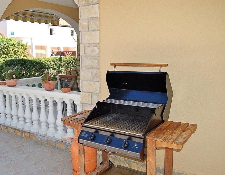Apartment In Privlaka With Terrace, Air Conditioning, Wi-Fi, Washing Machine المظهر الخارجي الصورة